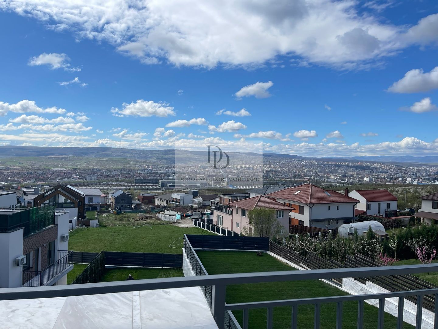 Casă de închiriat | Terasă Panoramică | Piscina | Cartier Voroneț - Poză 1