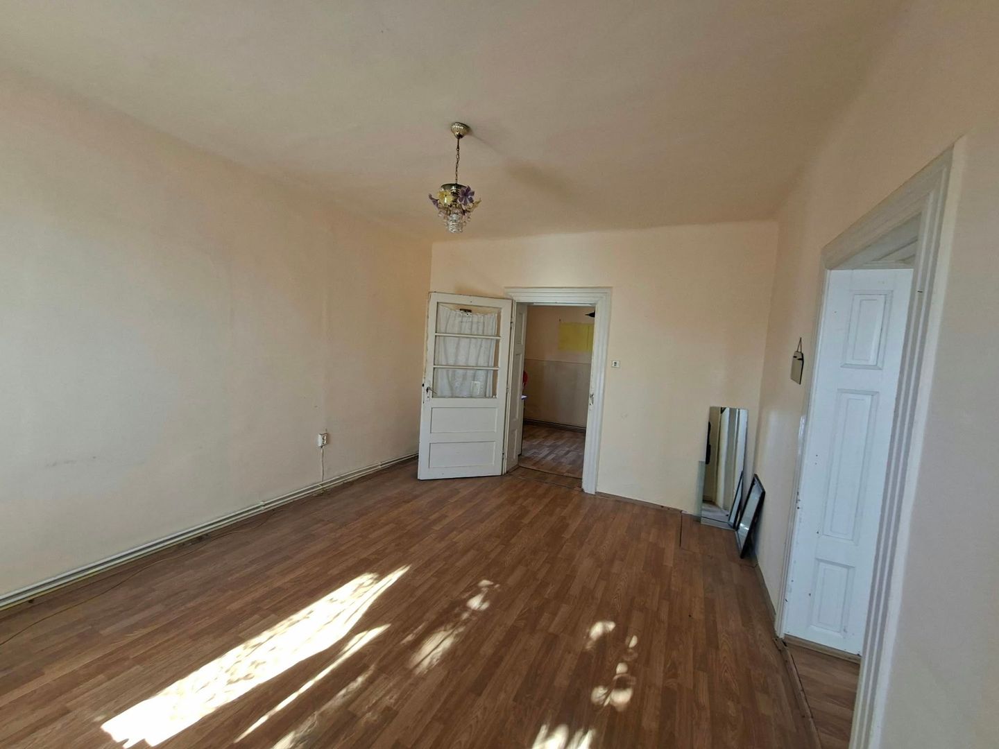 Apartament 2 camere la casa in imobil cu 2 apartamente - Poză 10