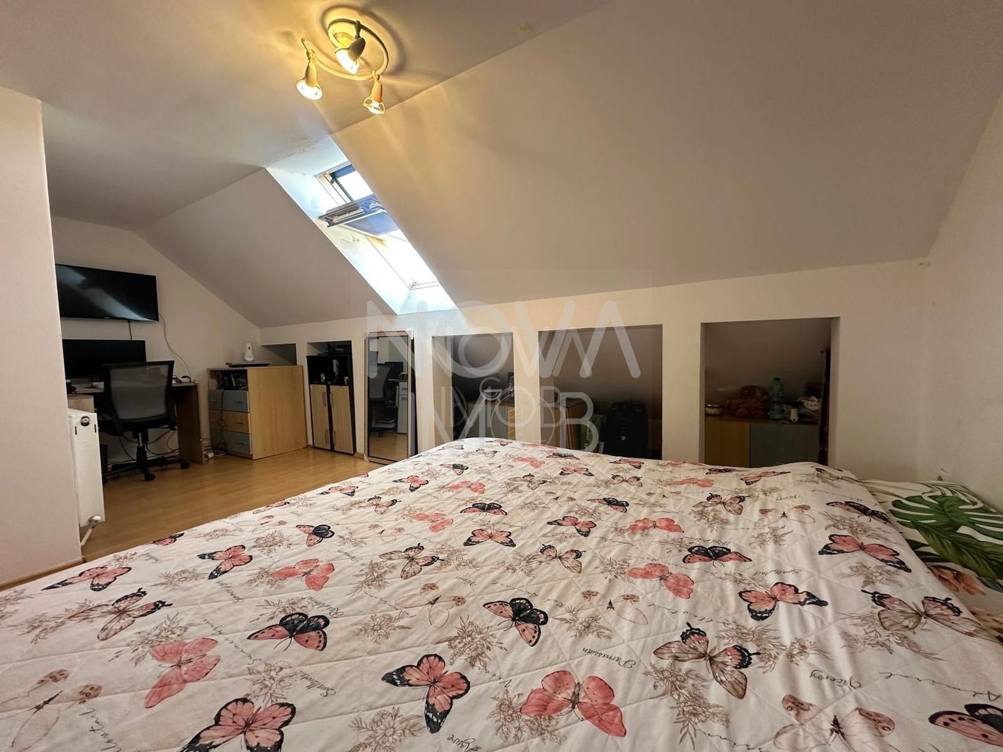 Apartament tip mansarda, intabulat Zona Vasile Aaron - Str. Soimului - Poză 7