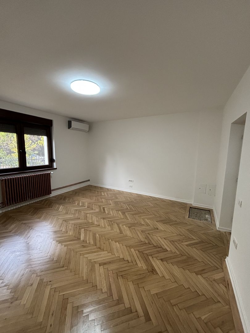 Apartament generos la casa,zona Bogdanestilor - Poză 49