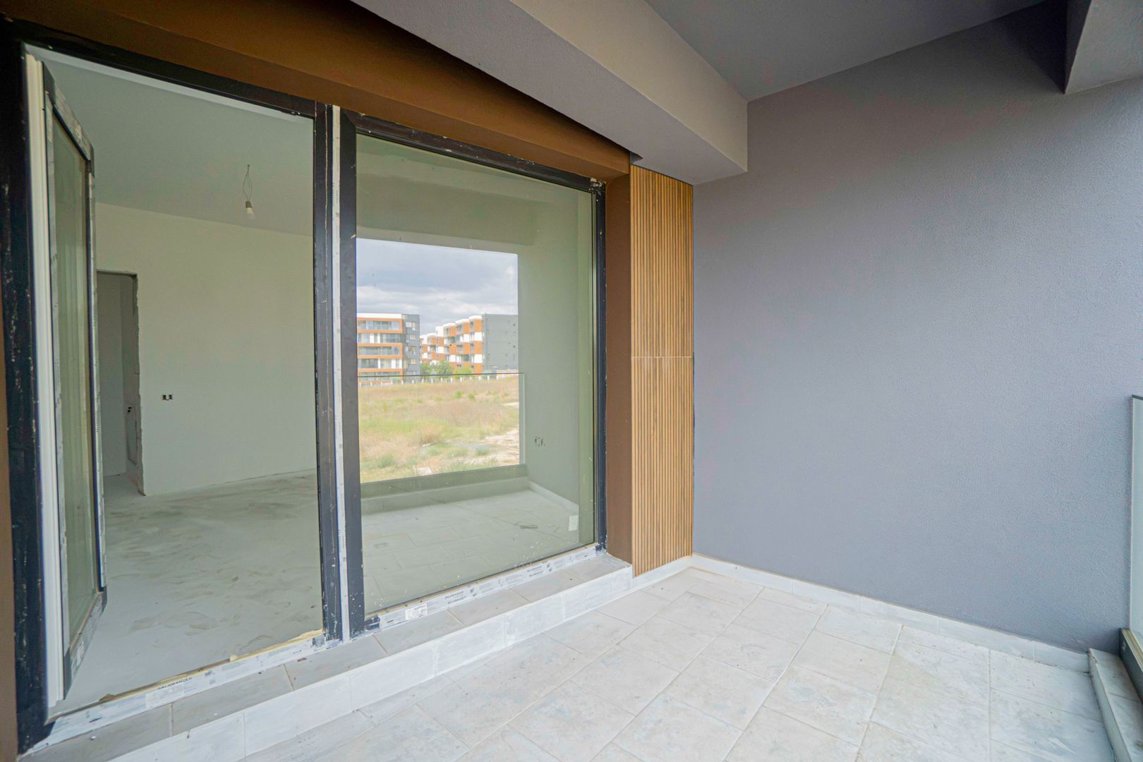 Tomis Nord - Vanzare apartament decomandat cu 2 camere,  bloc nou. - Poză 11