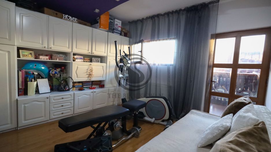 Casa 6 camere de vanzare | Salon Infrumusetare | Ploiesti, COMISION 0% - Poză 11