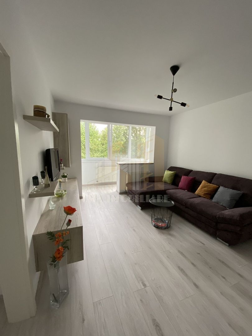 Apartament 2 camere renovat Astra Brasov - Poză 10