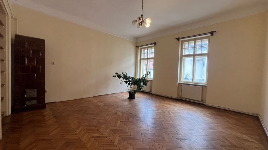 Garsonieră spațioasă de închiriat în zona ultracentrală - Poză 3