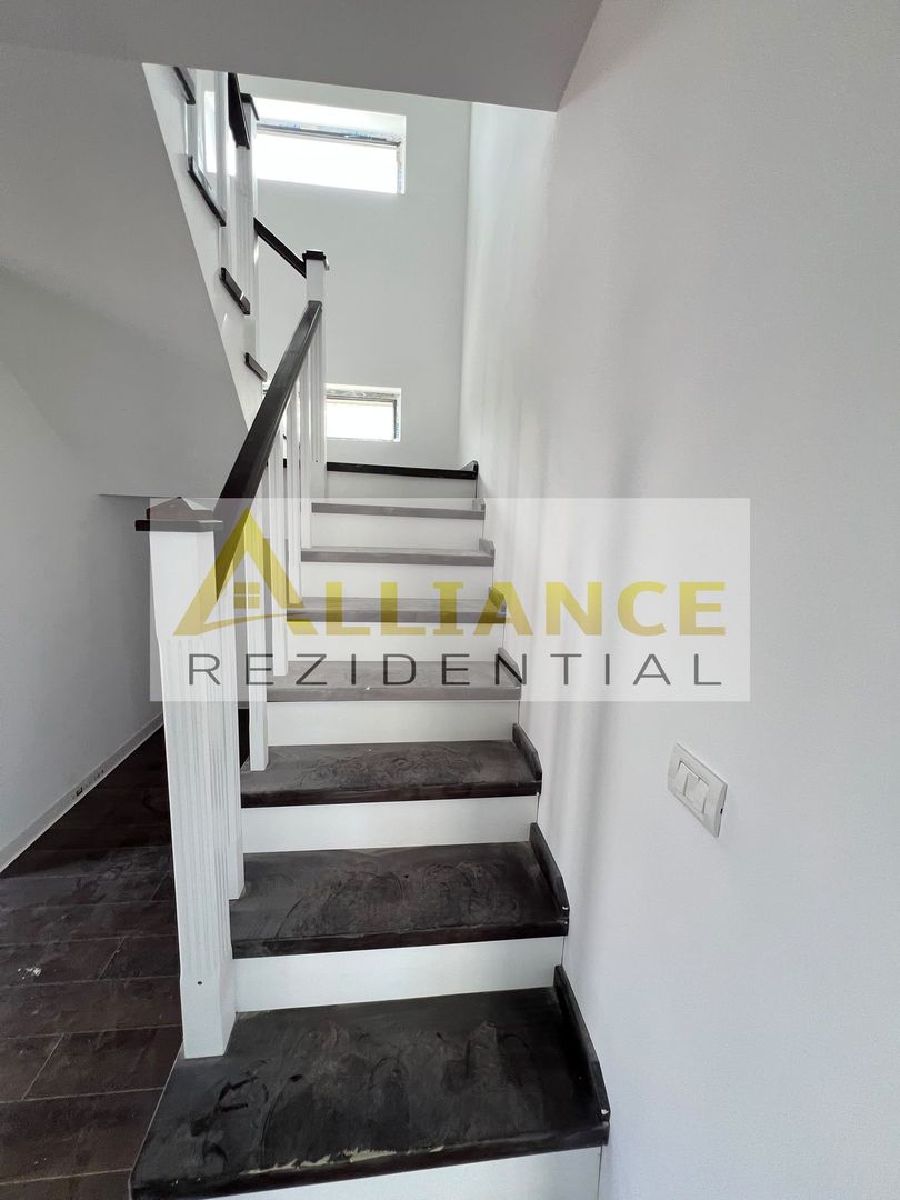 Vila de vanzare-4 camere-2 bai-Teren 350 MP - Poză 17