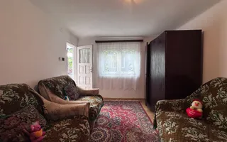 Vanzare case și anexa, teren 790 mp – ideală pentru familie -Doicesti - Poză 18