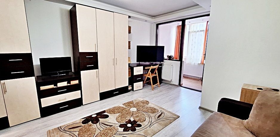 Zona Astra, str. Traian garsoniera mobilata, etaj 3, pret 63000 euro - Poză 2