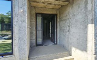 🏡 Vilă luminoasă, 4 camere, cu teren generos – Com. Plopu - Poză 14