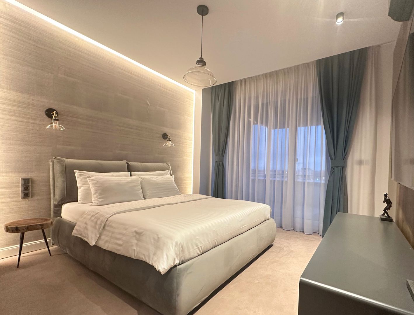 Penthouse de LUX 4 camere cu terasă spectaculoasă de 122 mp + jacuzzi - Poză 19