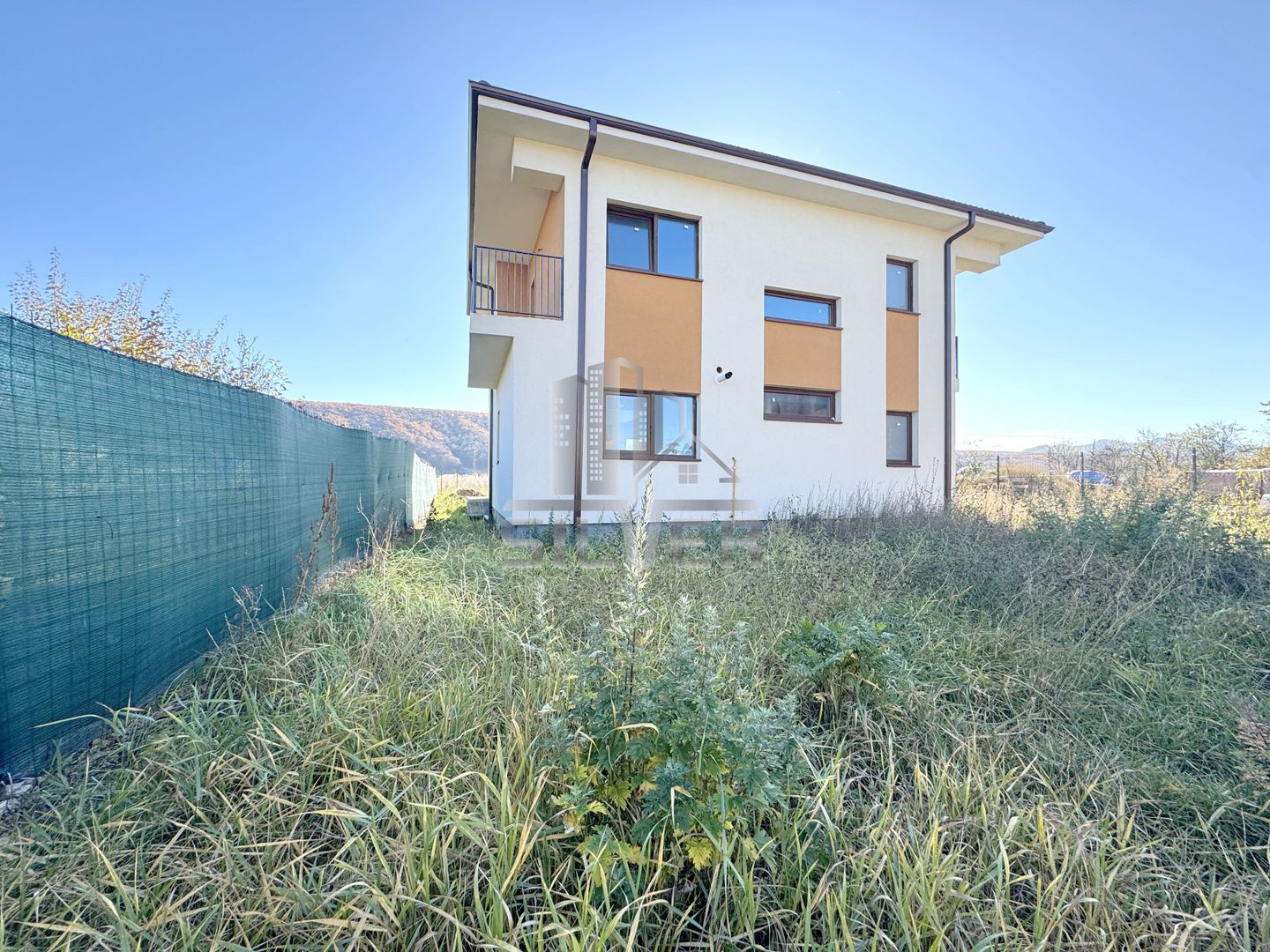 Casa individuala cu teren de 519 mp in zona accesibila. - Poză 1