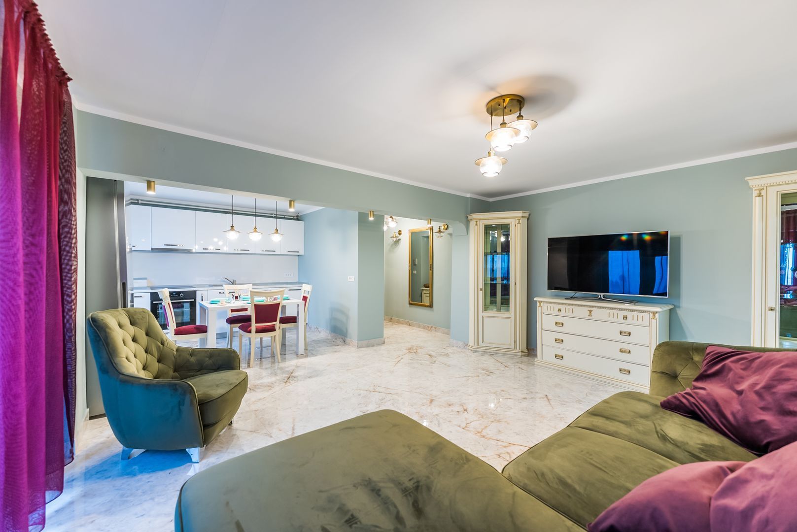 Apartament de închiriat cu 3 camere la Intim - Poză 2