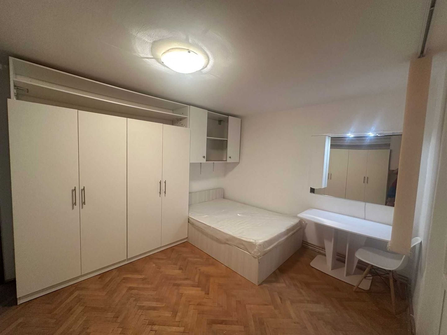 Sagului | 1 Camera | Etaj Intermediar | Centrala Proprie. - Poză 1