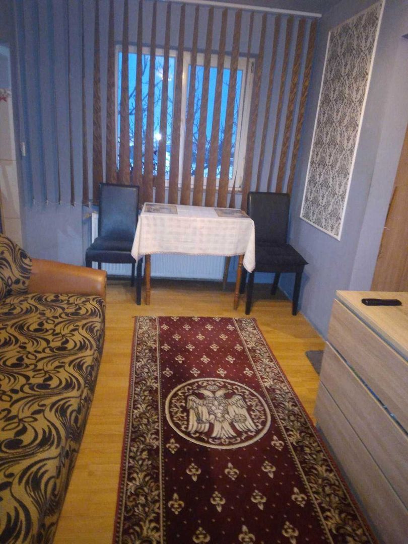 BRASADAS vinde ap 2 cam etaj 4/4 in Solidaritatii - Poză 1