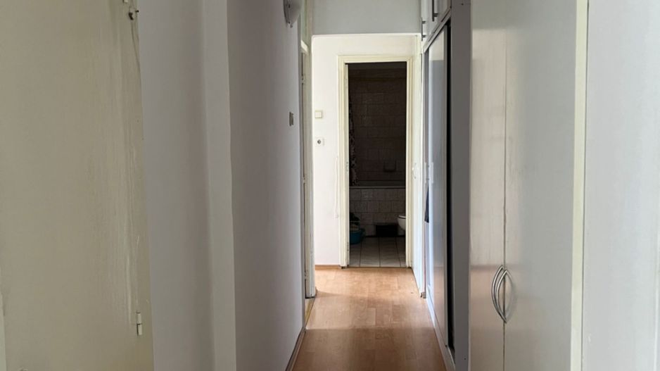 Apartament 3 camere de vânzare – 96.000 € - Poză 3