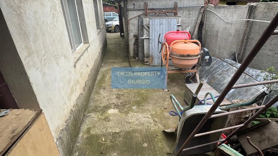 Casă cu garaj – str. Mărășești - Poză 2