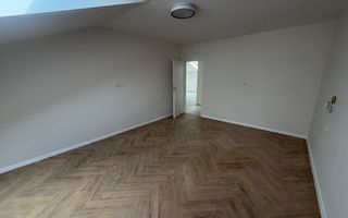 NOU. Disponibil imediat. Decomandat. Zona Soarelui - Poză 16