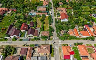 Casă cu teren 1018 mp și 2 fronturi stradale- Bujac - Poză 3