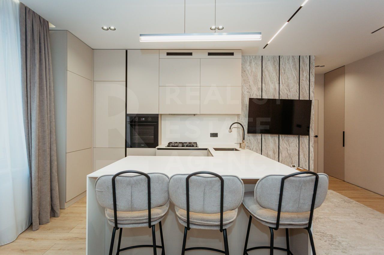 Vânzare, apartament, 2 camere, str. Liviu Deleanu, Buiucani - Poză 3