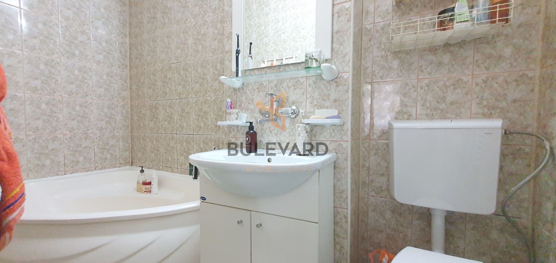 Apartament cu 3 camere + garaj, zona Big! - Poză 6