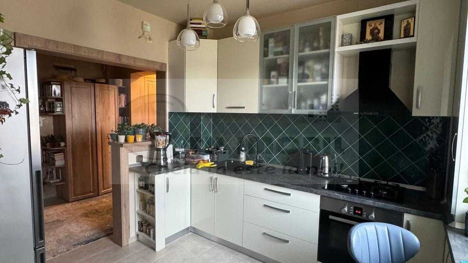 Apartament cu 2 camere decomandat cu lift - Bucium ! - Poză 5