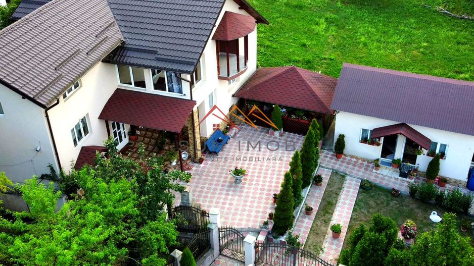 Casa 4 camere, anexe, recent renovata, foisor, teren 781mp, Izvoru, DB - Poză 2