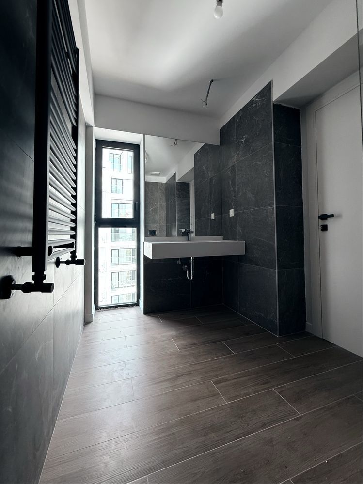 De inchiriat: apartament cu 4 camere - nemobilat- One Cotroceni Park - Poză 2