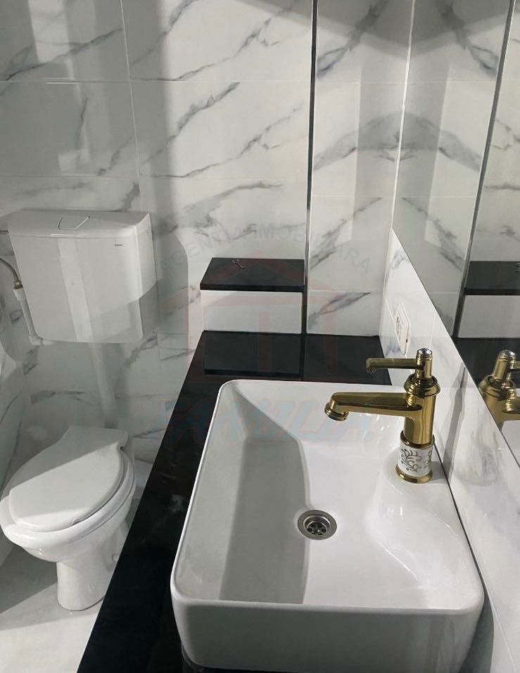 SE INCHIRIAZA APARTAMENT, 300 EURO, PIATA ENERGIEI - Poză 8