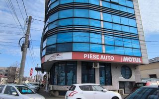 CENTRU ATELIERELOR - Spatiu comercial cu suprafata vitrata mare ! - Poză 18