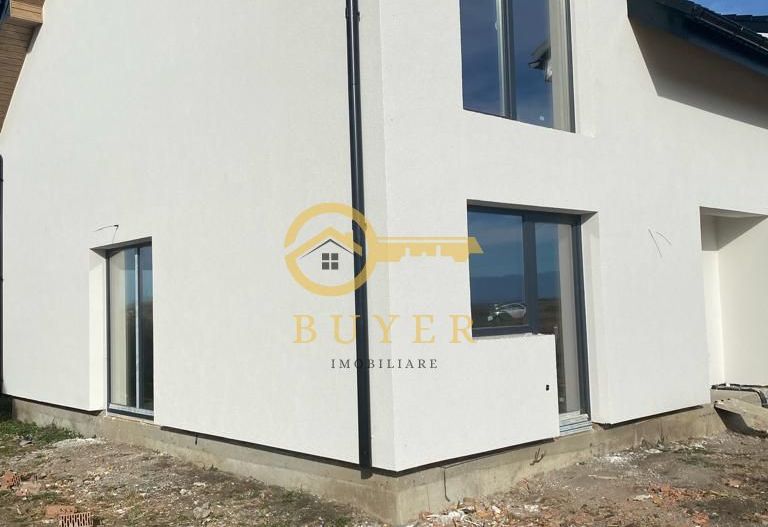 Casa tip duplex 380mp teren- Sura Mica- Ansamblu nou - Poză 3