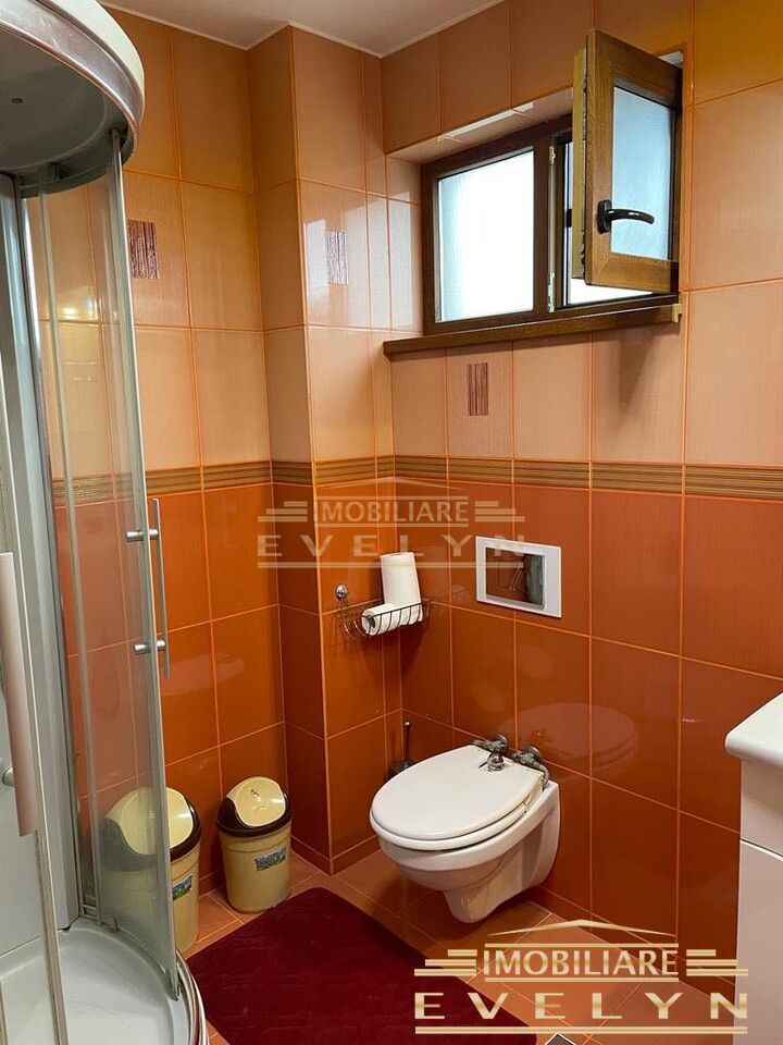 Vila de vanzare D+P+1 220 mp cu teren 300 mp, pret 285000 euro negociabil ! - Poză 8