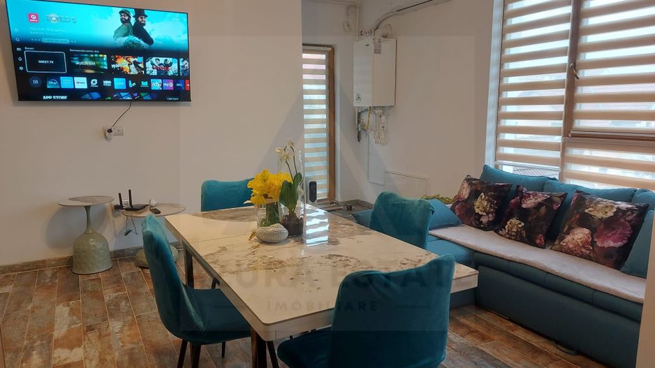 Apartament modern 3 camere 70 mp utili parcare privata zona Selimbar - Poză 1