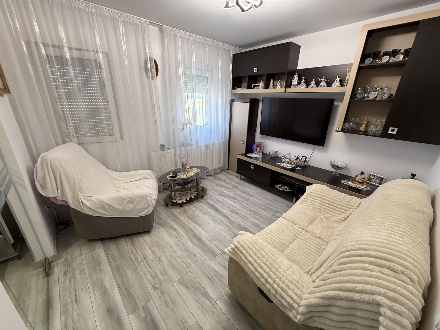 Apartament 2 camere ETAJ 1 în Cartierul Arhitecților, str. A. Damian - Poză 1