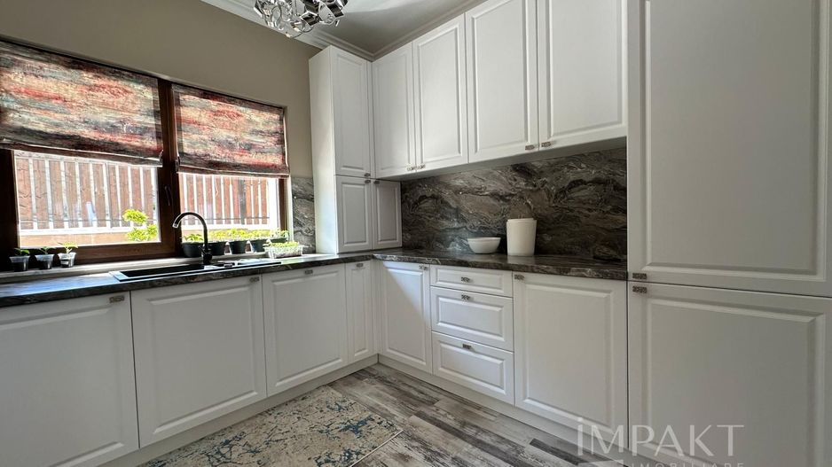 Vila deosebita spre inchiriere in Dezmir! - Poză 3