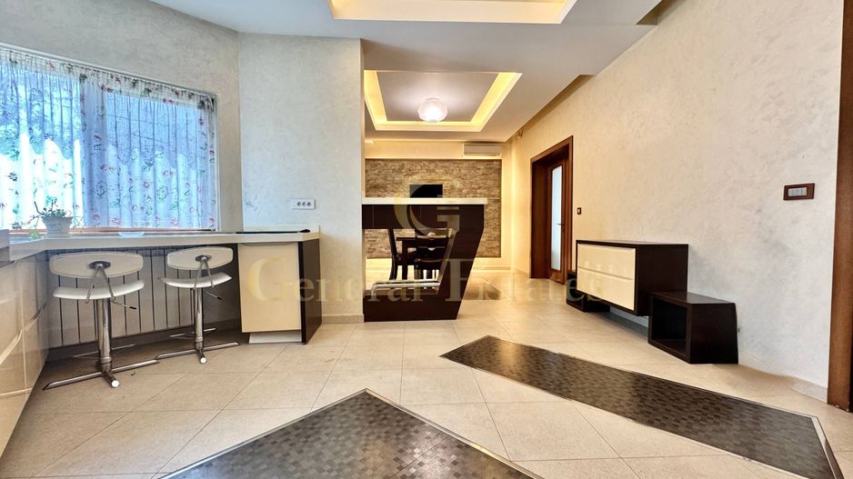 Vînzare Casă în 3 Nivele -Hlincea - 343 m.p. - Poză 12