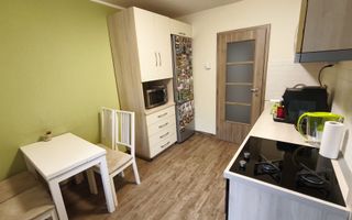 Steaua | 4 Camere | Etaj Intermediar | Decomandat | Mobilat si Utilat. - Poză 3