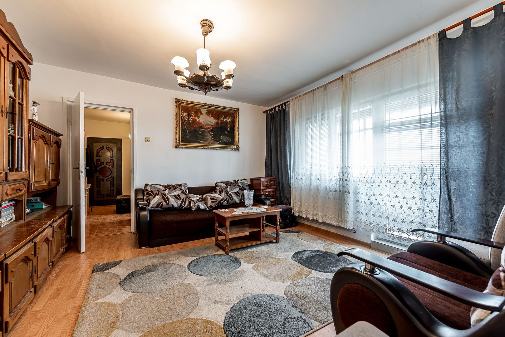Apartament 2 camerel, bloc V8,  Zona 6 Vânători. - Poză 3