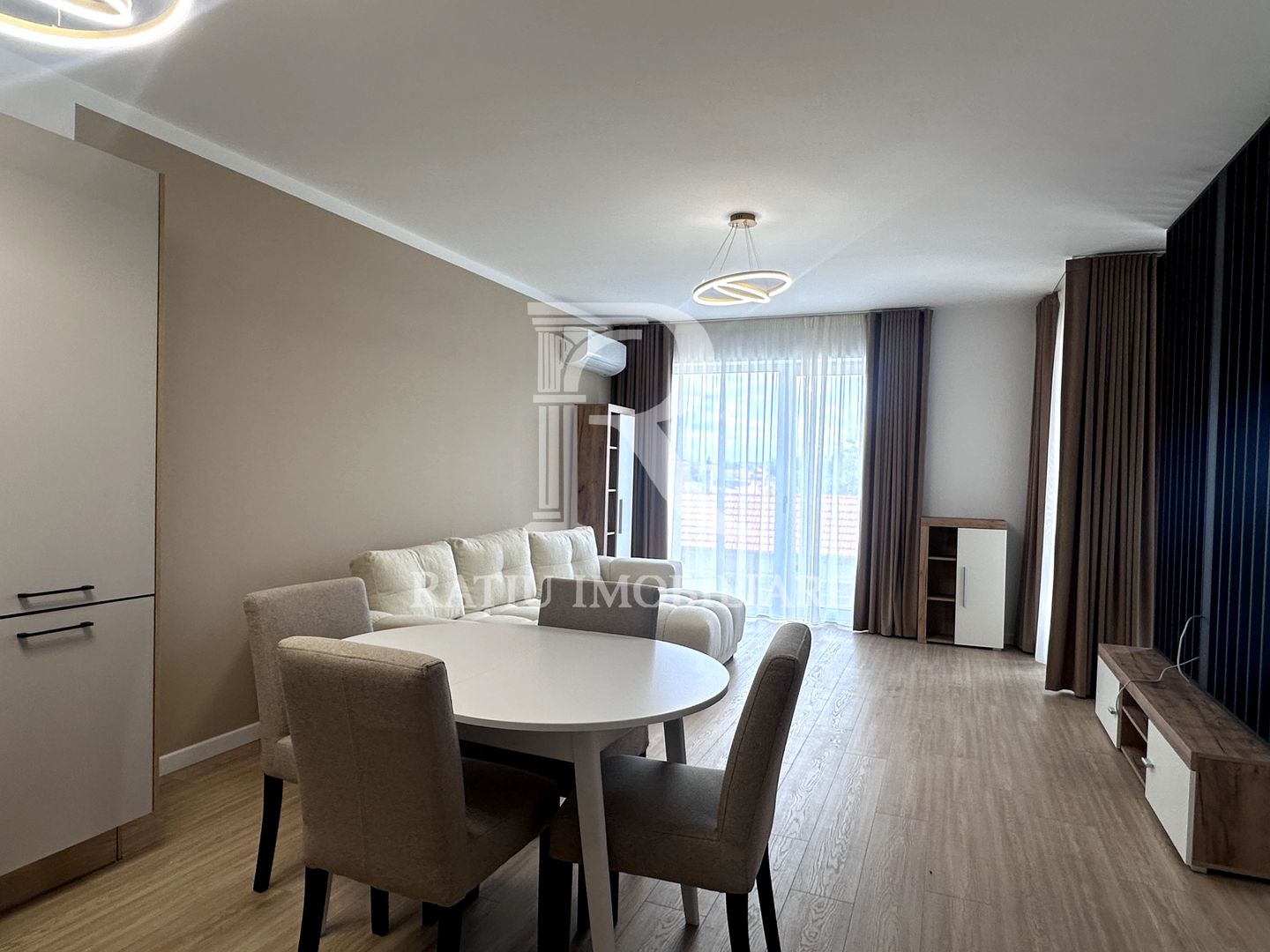 Apartament cu 2 camere | Scala Cetate | Oradea - Poză 2