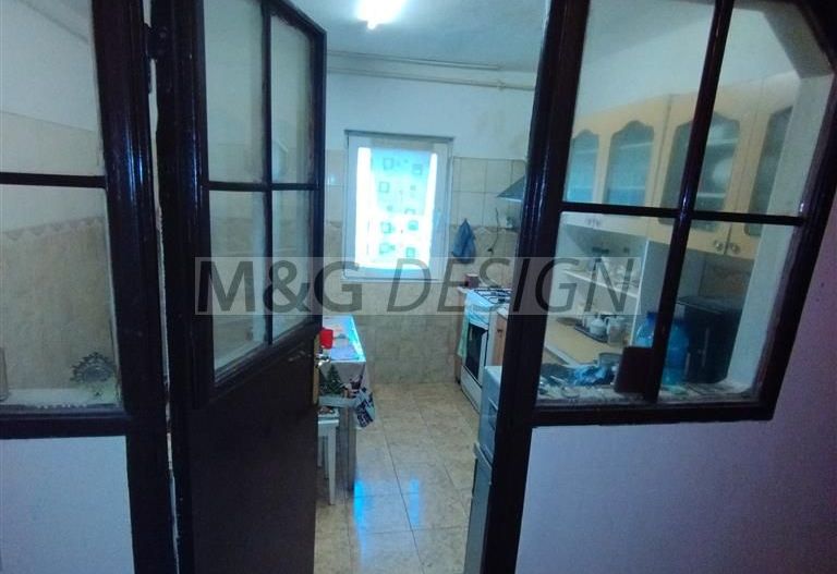 2 cam Matei Basarab  2 balcoane 51 mp utilibloc izolat - Poză 15