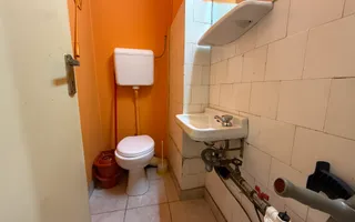 Apartament 4 camere, parter inalt zona Punctele Cardinale - Central - Poză 13
