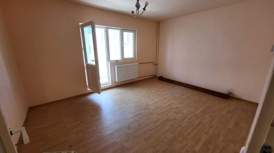Lipovei | 1 Camera | Etaj Intermediar | Bloc Izolat - Poză 1