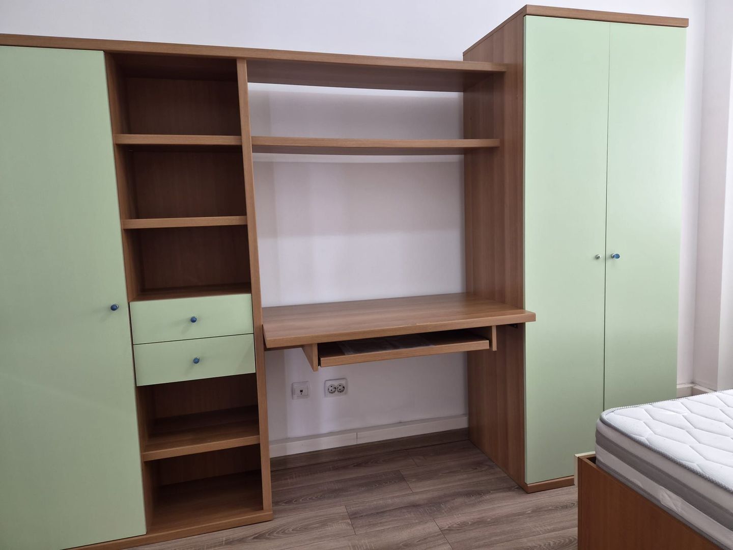 Apartament 3 camere, 80 m-600euro-Green Park - Poză 1
