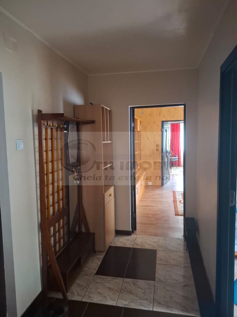 Apartament 3 Camere Podul de Piatra - 550 euro - Poză 10