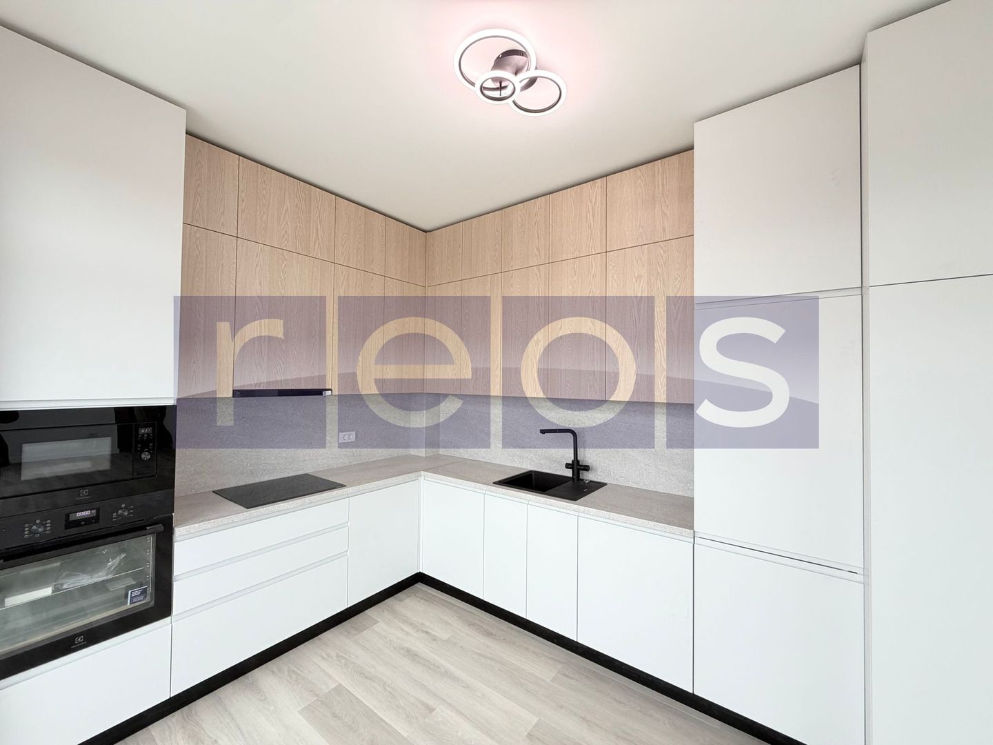 INCHIRIERE APARTAMENT 3 CAMERE | MOBILAT-UTILAT LUX | PARCARE | PIPERA - Poză 11