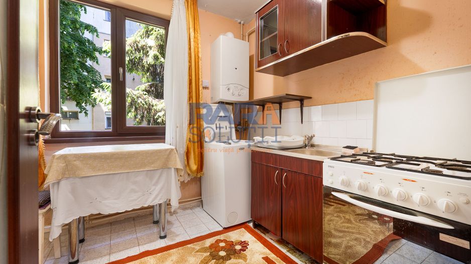 Apartament la etajul 1 - zonă superbă - Poză 3
