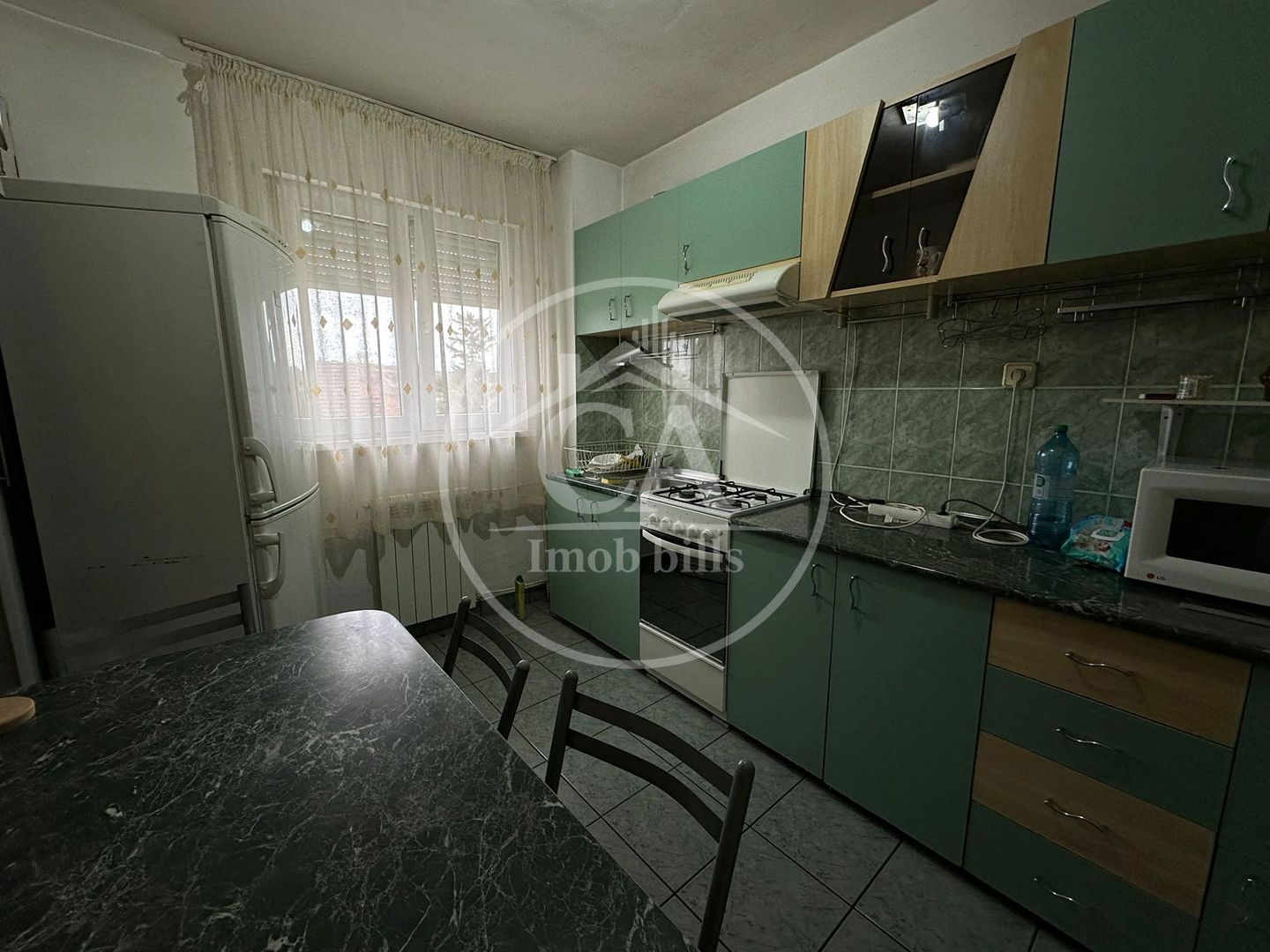 Apartament cu 3 camere de închiriat în zona Rogerius, Oradea. - Poză 9