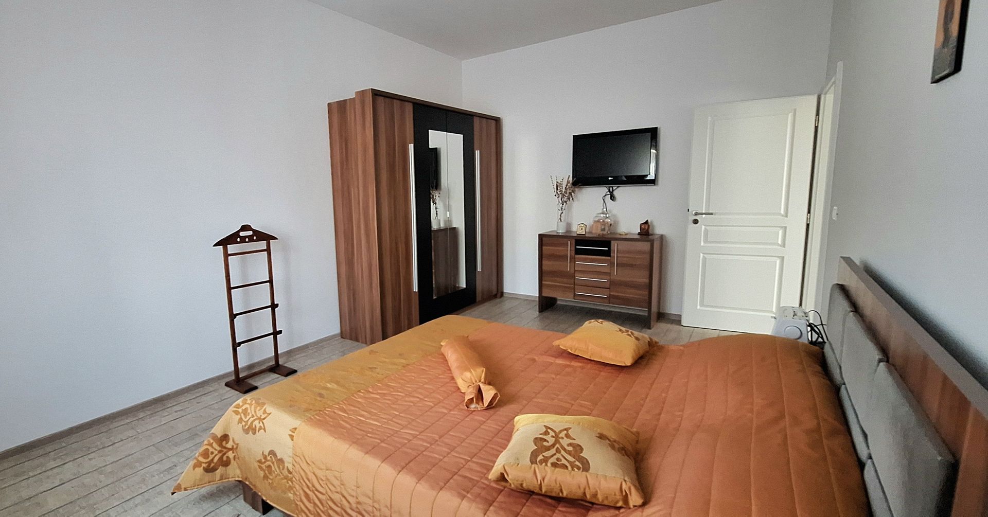 Duplex parter cu teren de 343mp - Poză 17