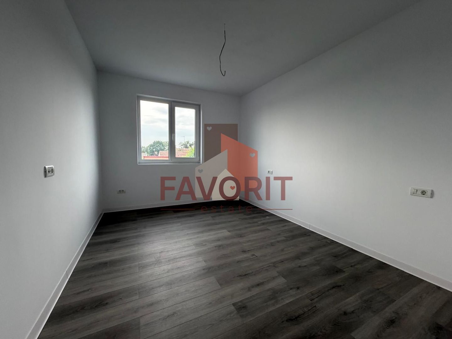 Duplex | 4 camere | Asfalt | Finisaje premium | Curte generoasa | - Poză 8