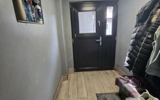 Apartament 2 camere la curte comuna zona Mehala - Poză 2