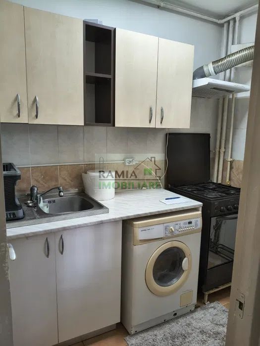 Garsonieră 30 mp, parter înalt, centrală proprie, ideală investiție - Poză 4
