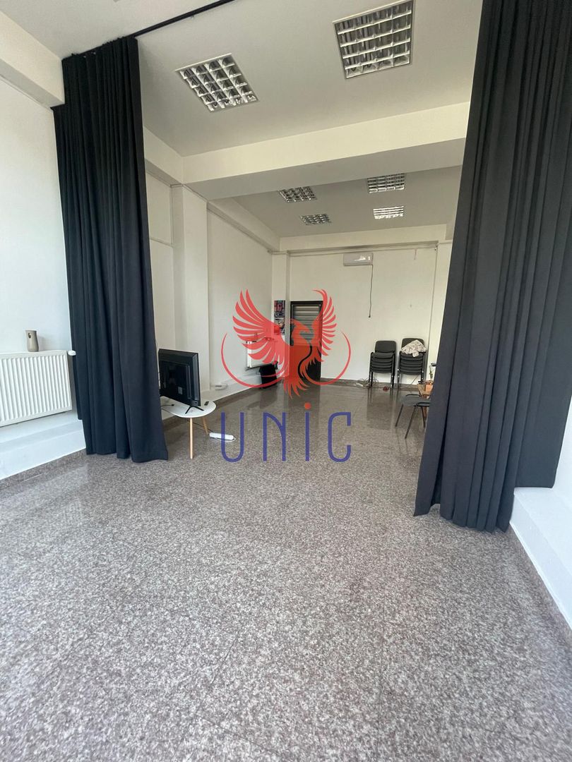 Spatiu Comercial-Consul-600 Euro - Poză 4